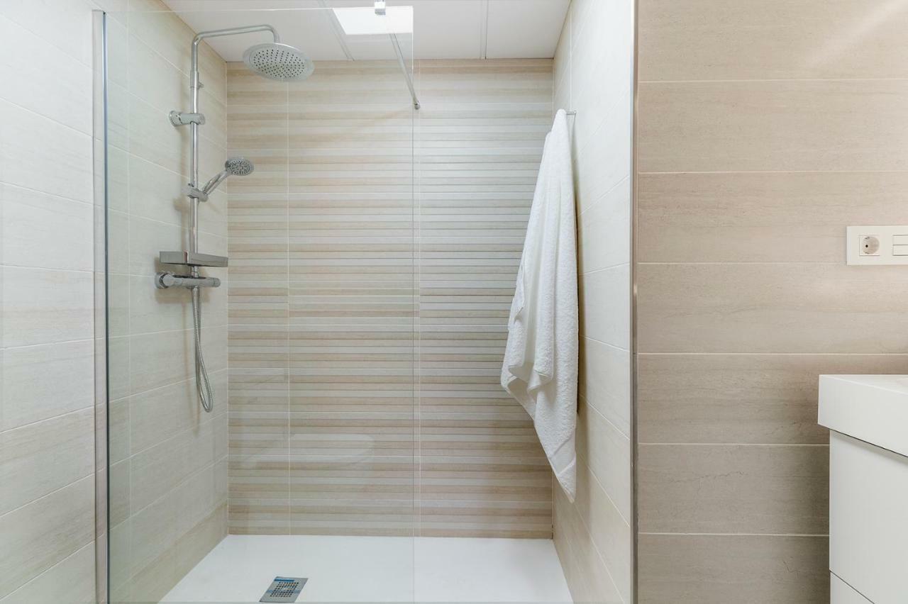 מאלגה Apartamento Lujo Ancha Del Carmen מראה חיצוני תמונה